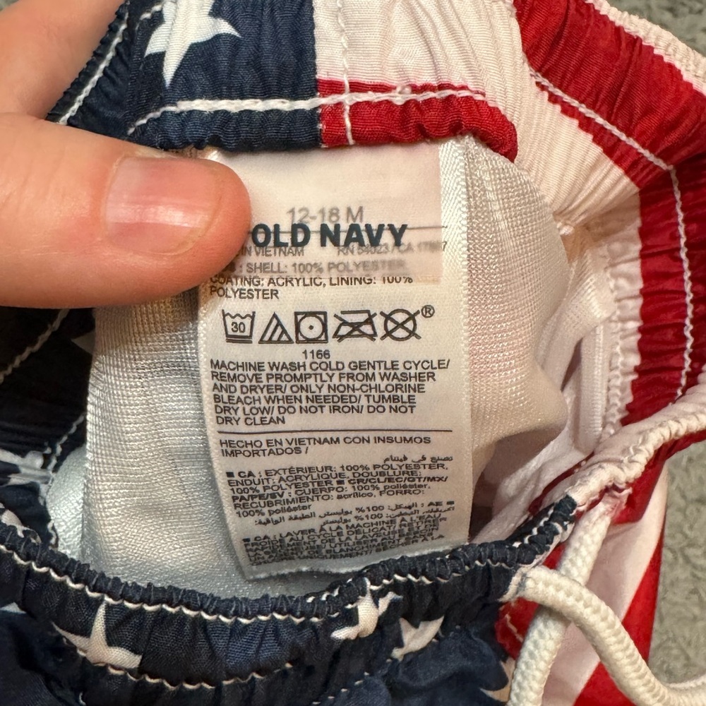 🌼4/$25🌼 Baby 12-18 month Old Navy Red and White Patriotic Swim Trunks - Picture 3 of 4